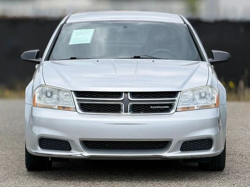 Used 2012 Dodge Avenger SE FWD image 5