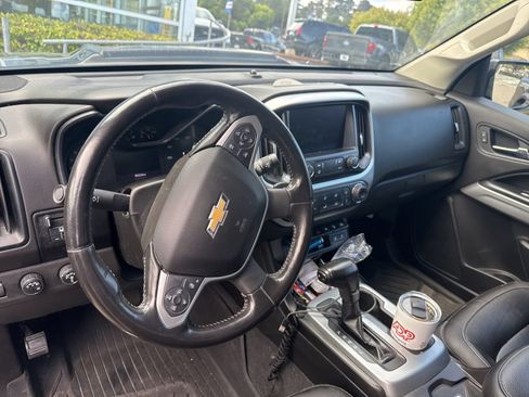 Used 2019 Chevrolet Colorado ZR2 w/ ZR2 Midnight Special Edition AWD/4WD image 11