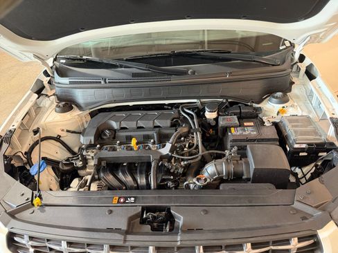 Used 2026 Hyundai Venue SEL FWD image 31