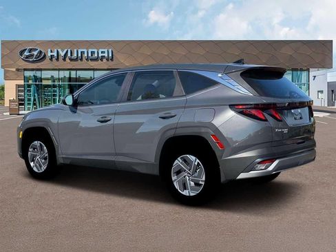 New 2026 Hyundai Tucson Blue SE image 4