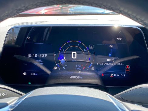 Used 2025 Chevrolet Equinox LT image 40