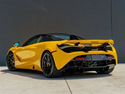 Used 2023 McLaren 720S image 12