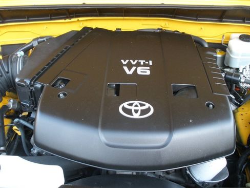 Used 2007 Toyota FJ Cruiser 2WD image 12