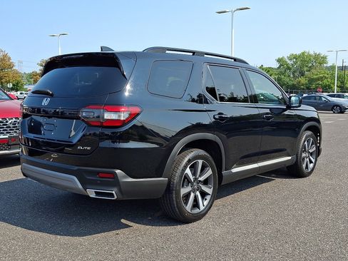 Certified 2023 Honda Pilot Elite image 6