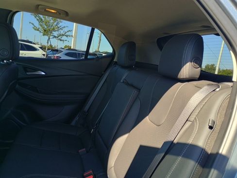 Used 2020 Buick Encore GX Essence w/ Experience Buick Package image 17