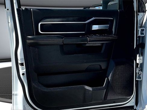 Used 2024 RAM 2500 Big Horn image 19