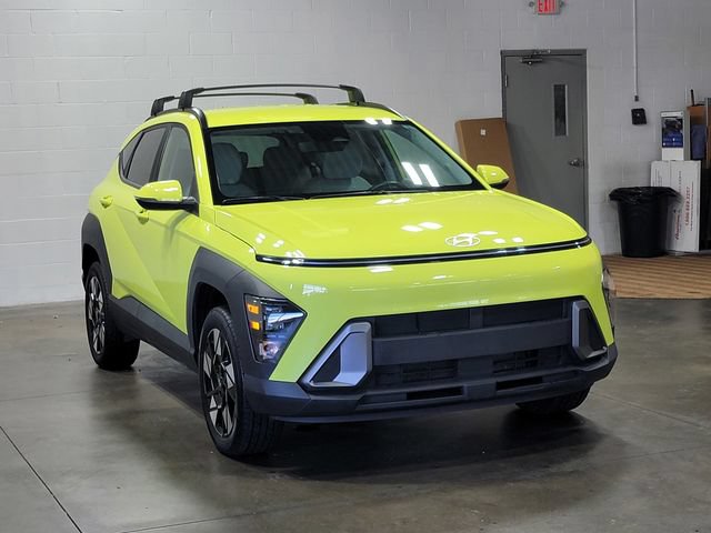 Used 2024 Hyundai Kona SEL AWD/4WD image 4