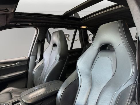Used 2018 BMW X5 M w/ Executive Package AWD/4WD image 9