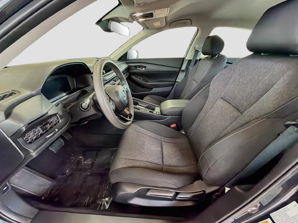 Used 2025 Honda Accord LX image 18