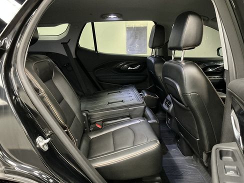 Used 2024 GMC Terrain AT4 w/ LPO, Floor Liner Package AWD/4WD image 33