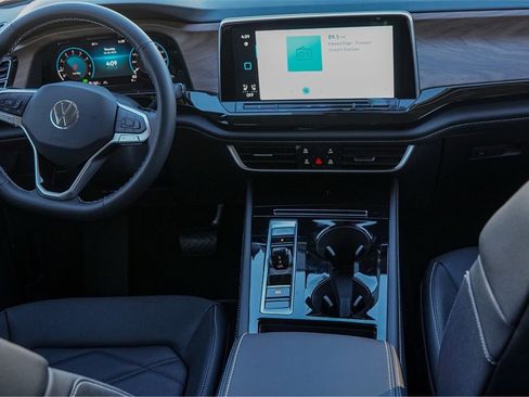 New 2026 Volkswagen Atlas SE image 21