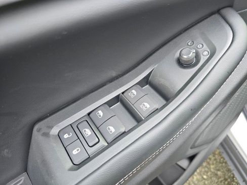 New 2025 Jeep Grand Cherokee Limited image 26