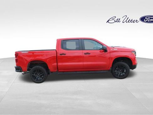 Used 2025 Chevrolet Silverado 1500 Custom Trail Boss AWD/4WD image 4