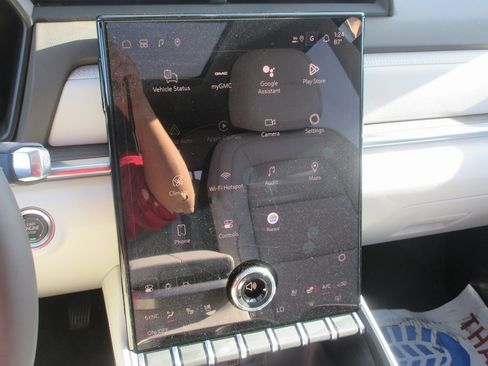 New 2026 GMC Terrain Denali image 17