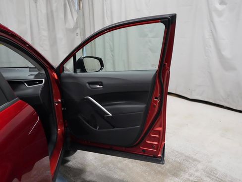 Used 2025 Toyota Corolla Cross XLE w/ Convenience Package AWD/4WD image 28