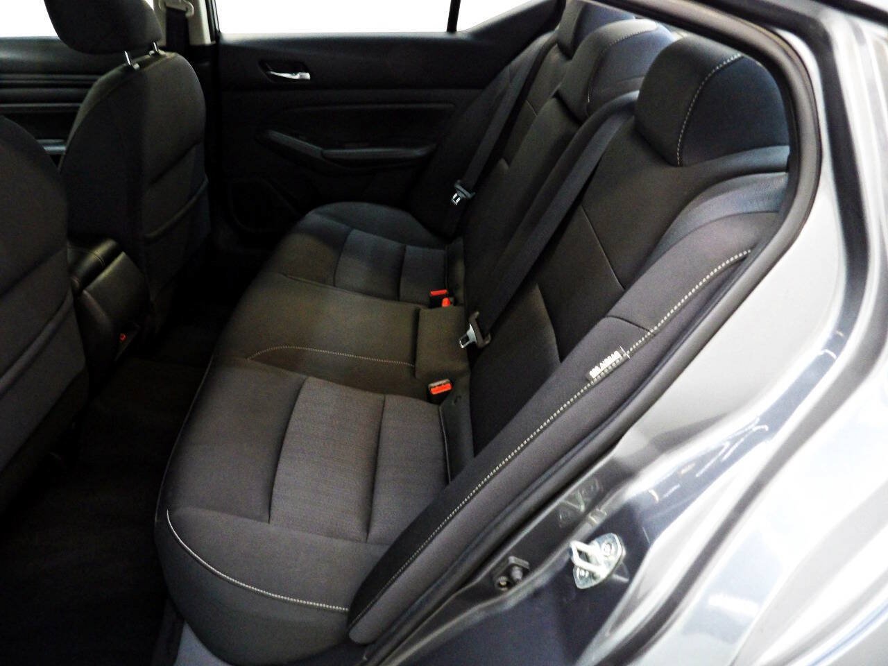 Used 2020 Nissan Altima 2.5 S AWD/4WD image 10