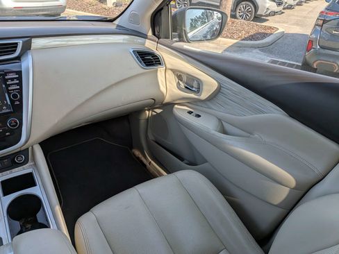 Used 2018 Nissan Murano SL w/ Moonroof Package AWD/4WD image 17