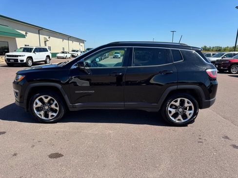 Used 2017 Jeep Compass Limited AWD/4WD image 16