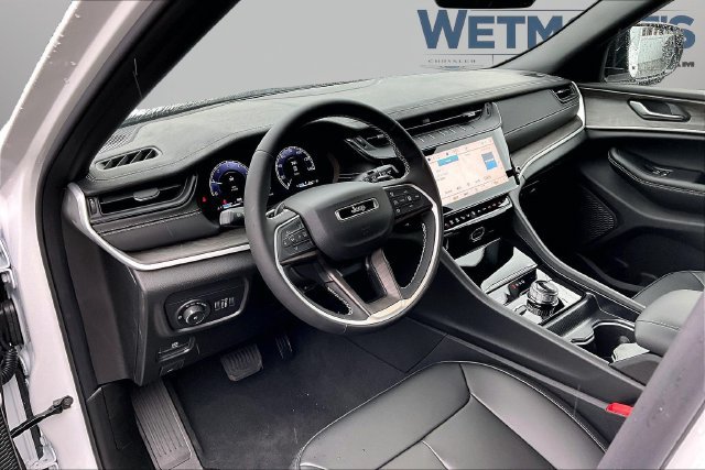 New 2026 Jeep Grand Cherokee Limited AWD/4WD image 7