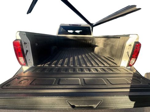 Used 2022 GMC Sierra 2500 SLE w/ SLE Convenience Package image 18