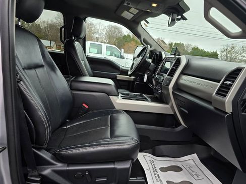 Used 2020 Ford F250 Lariat image 12