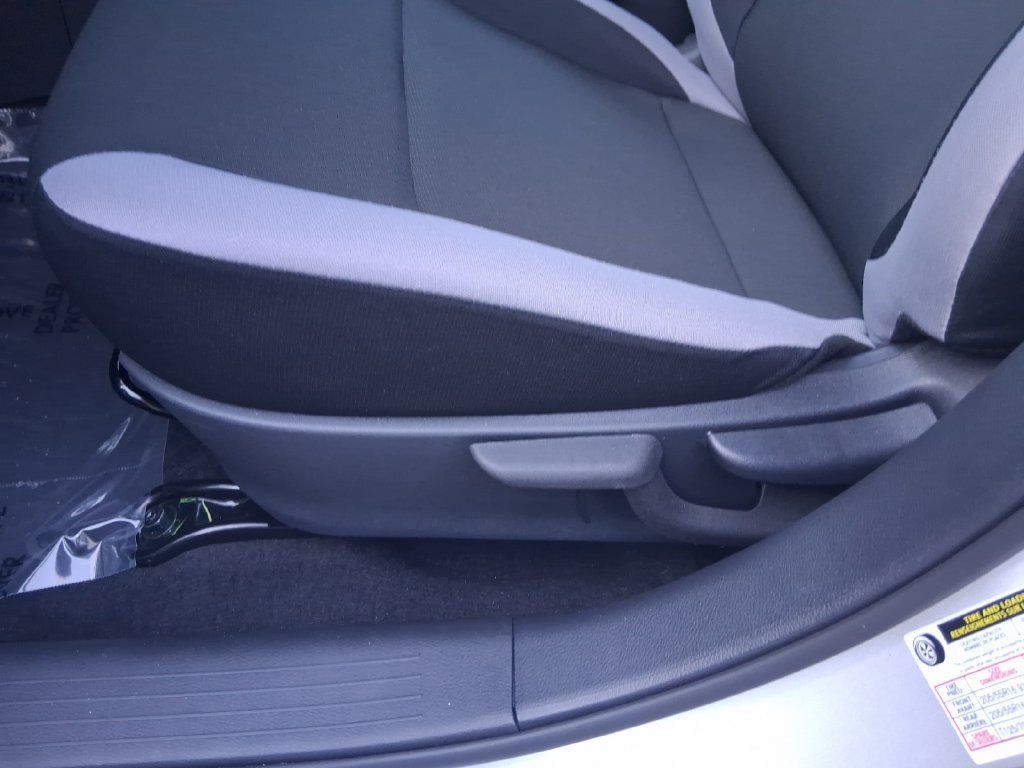 Used 2025 Nissan Versa S FWD image 13