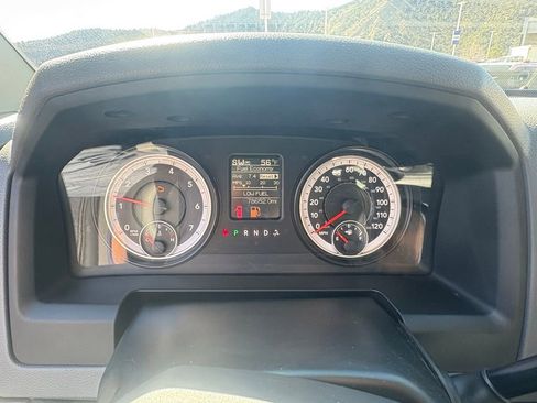 Used 2015 RAM 2500 Tradesman w/ Chrome Appearance Group image 18