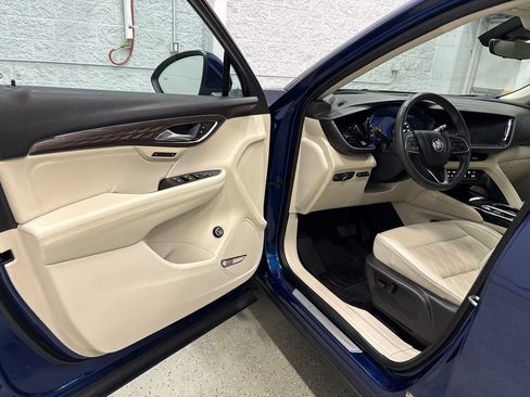 Used 2023 Buick Envision Avenir AWD/4WD image 13