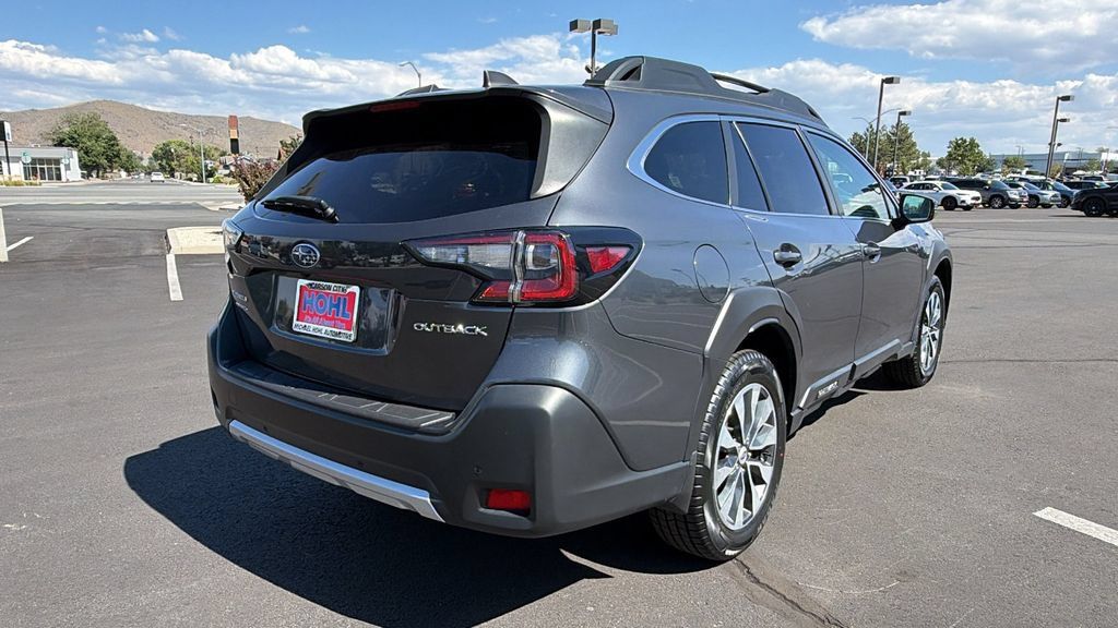 Used 2024 Subaru Outback Limited w/ Popular Package #2 AWD/4WD image 3