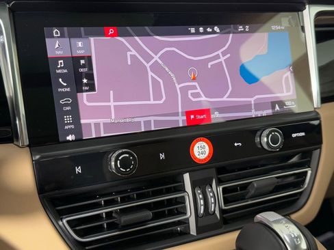 New 2026 Porsche Macan Turbo image 32