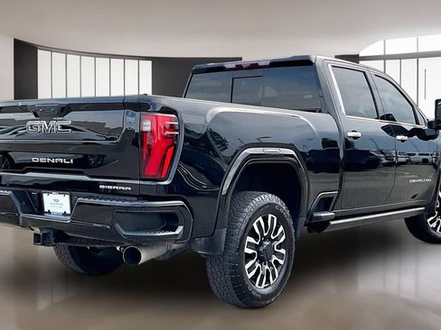 Used 2024 GMC Sierra 2500 Denali Ultimate w/ Max Trailering Package AWD/4WD image 2