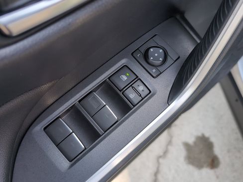 Certified 2022 Toyota RAV4 XLE Premium image 15