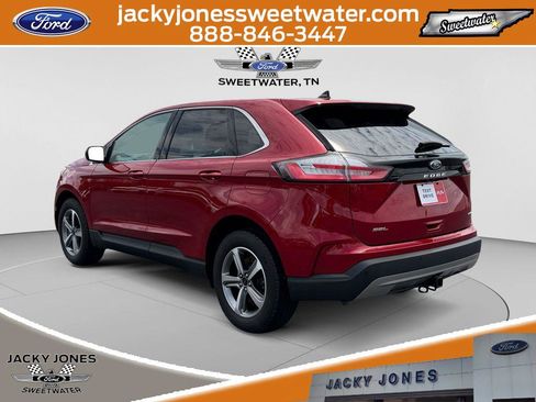 Certified 2023 Ford Edge SEL w/ Convenience Package AWD/4WD image 3