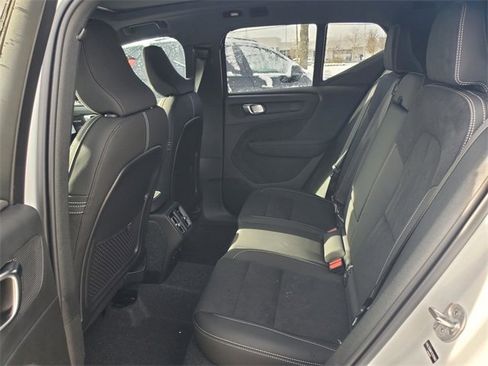 New 2026 Volvo XC40 B5 Ultra w/ Protection Package Premier image 26