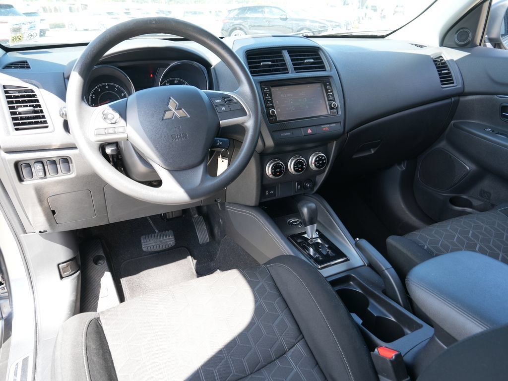 Used 2023 Mitsubishi Outlander Sport AWD image 23