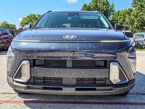 Used 2025 Hyundai Kona SEL FWD image 2