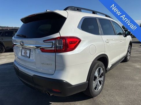 Used 2025 Subaru Ascent Premium image 6