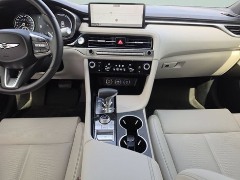 Used 2025 Genesis G70 2.5T RWD image 17