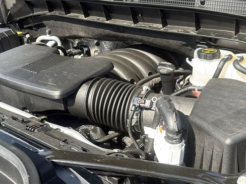 Used 2024 GMC Sierra 1500 Elevation image 23