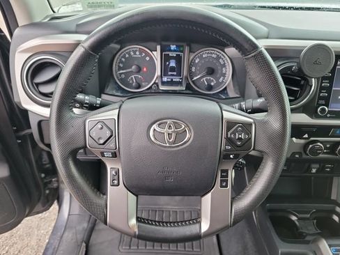Used 2022 Toyota Tacoma SR5 w/ Technology Package RWD image 23
