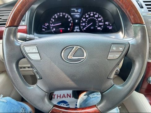 Used 2012 Lexus LS 460 image 17