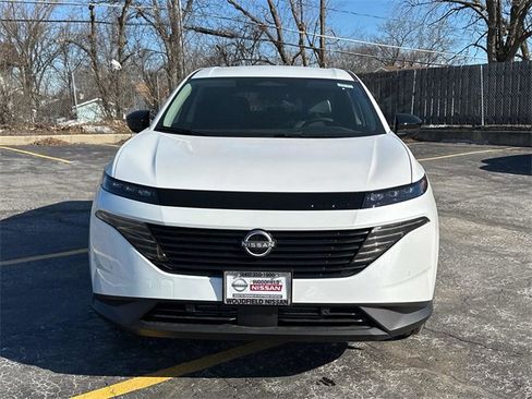 New 2025 Nissan Murano SV image 2