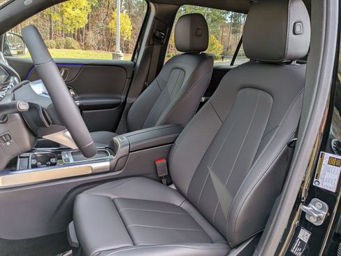 New 2026 Mercedes-Benz GLB 250 image 17