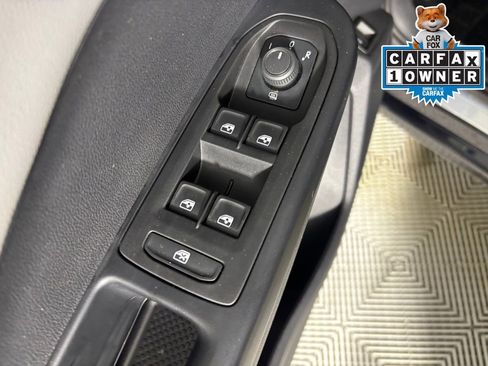 Used 2022 Volkswagen Taos SE image 12