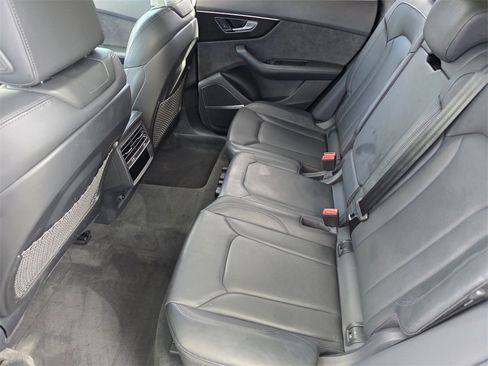Used 2020 Audi Q8 Prestige w/ Prestige Package image 14