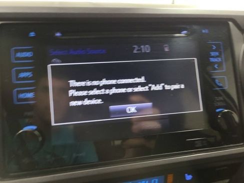 Used 2018 Toyota Tacoma TRD Pro AWD/4WD image 32