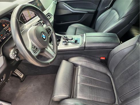 Used 2019 BMW X5 xDrive50i w/ M Sport Package AWD/4WD image 13