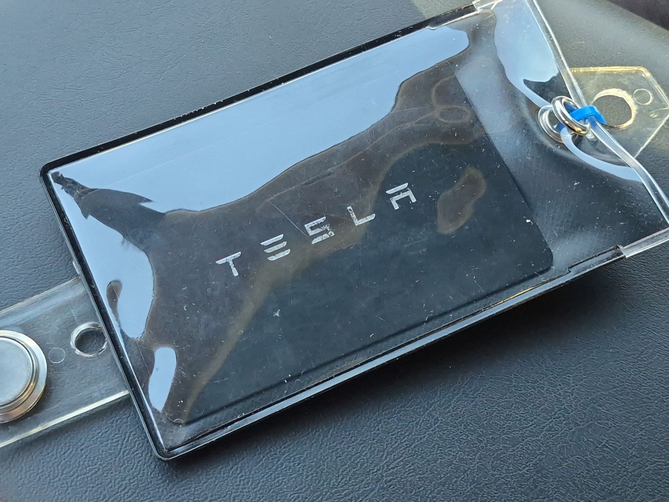 Used 2024 Tesla Model Y Long Range AWD/4WD image 23