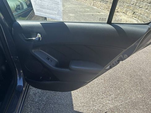 Used 2016 Kia Forte LX FWD image 21