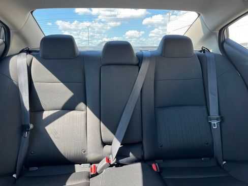 Used 2025 Nissan Altima 2.5 SV FWD image 39